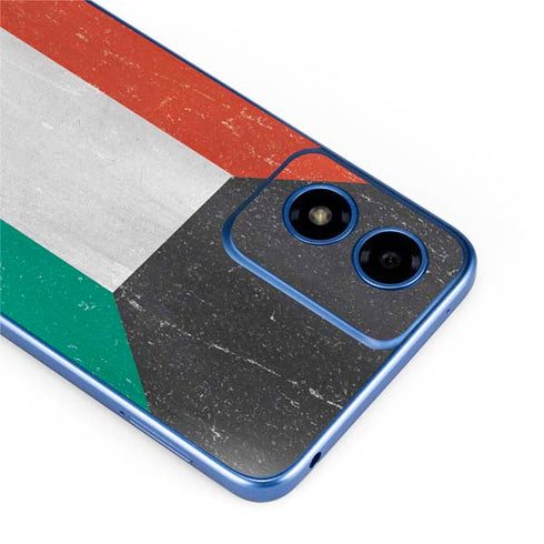Kuwait Flag Distressed Moto G Play 4G (2024) Skin